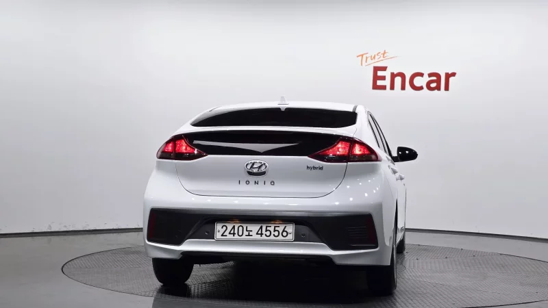 Hyundai Ioniq