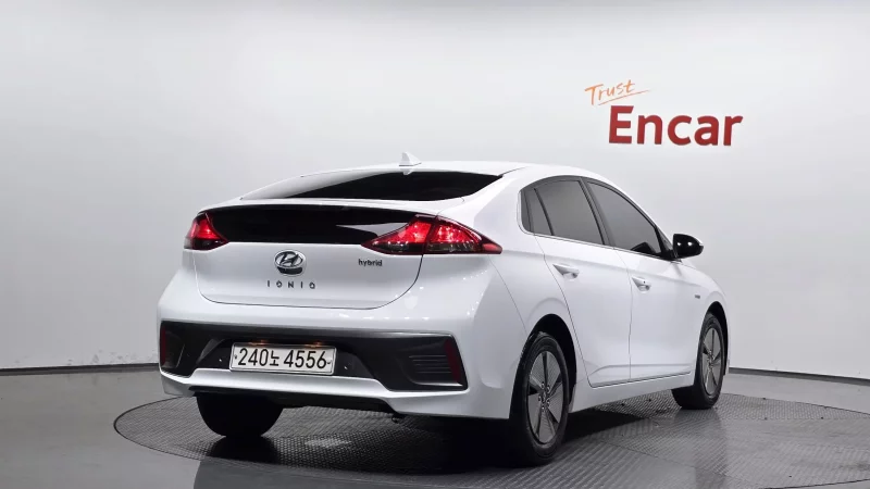 Hyundai Ioniq
