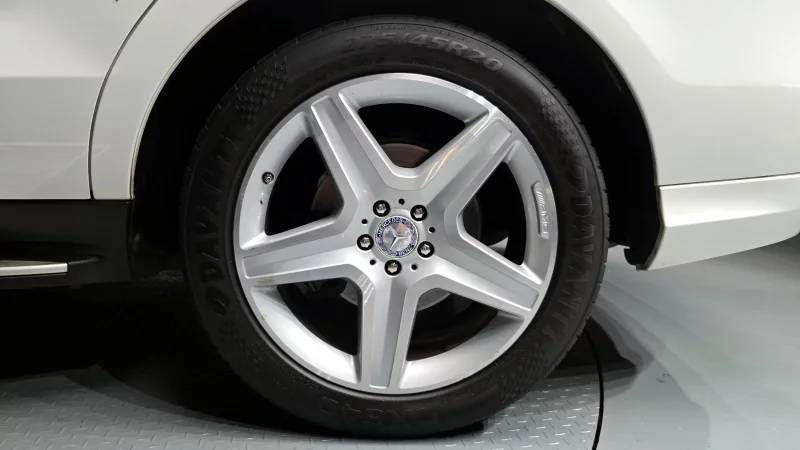 Mercedes-Benz M-class