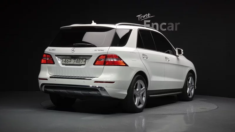 Mercedes-Benz M-class