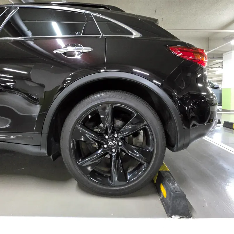 Infiniti QX70