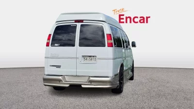 Chevrolet Express Van