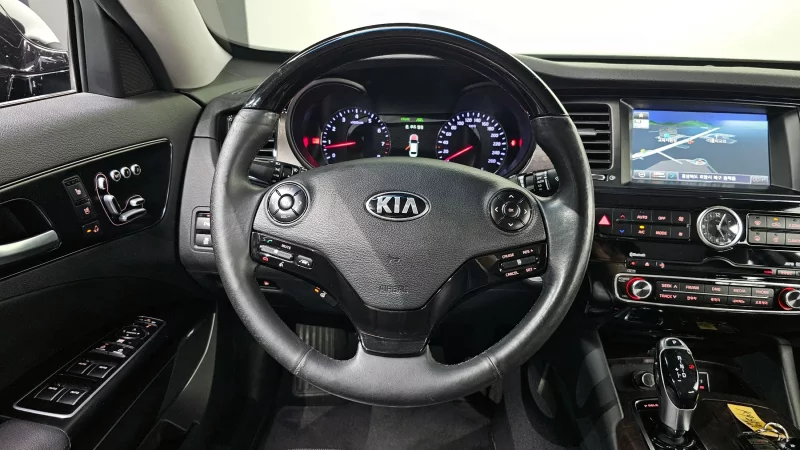 Kia K9