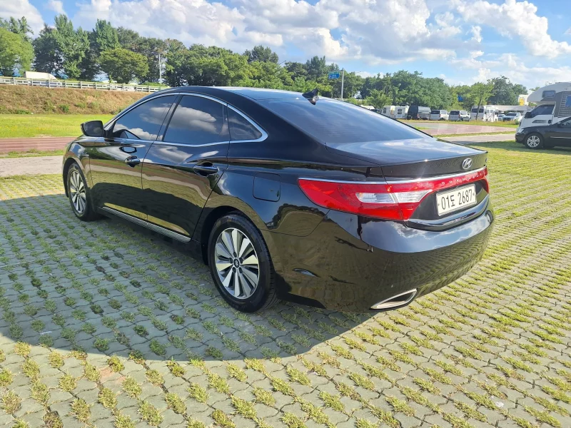 Hyundai Grandeur