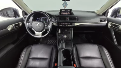 Lexus CT200h