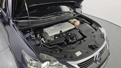 Lexus CT200h