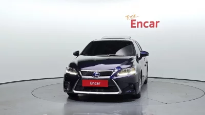 Lexus CT200h