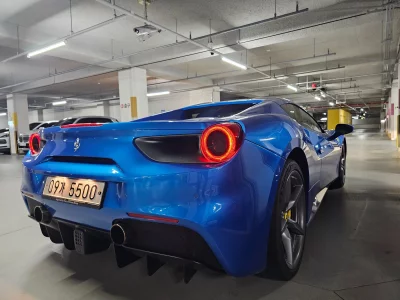 Ferrari 488