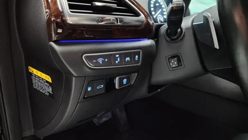 Genesis EQ900