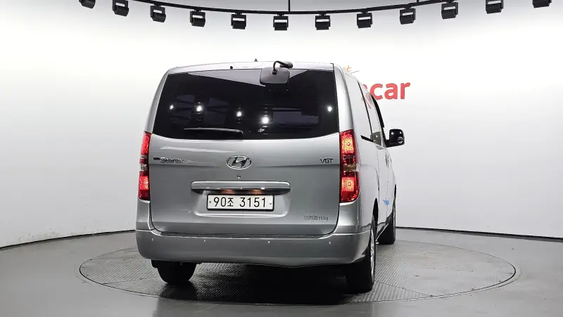 Hyundai Grand Starex