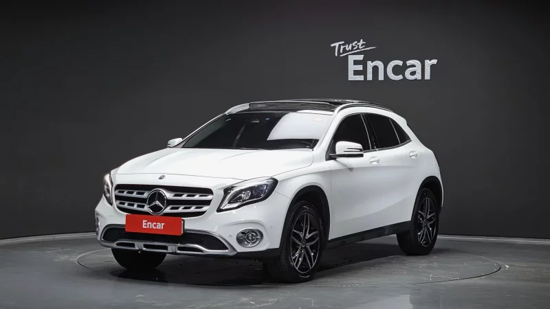 Mercedes-Benz GLA-Class