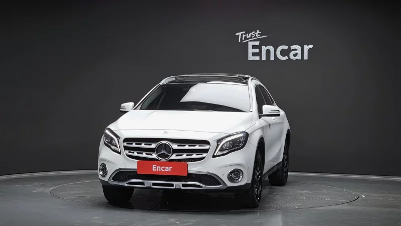 Mercedes-Benz GLA-Class