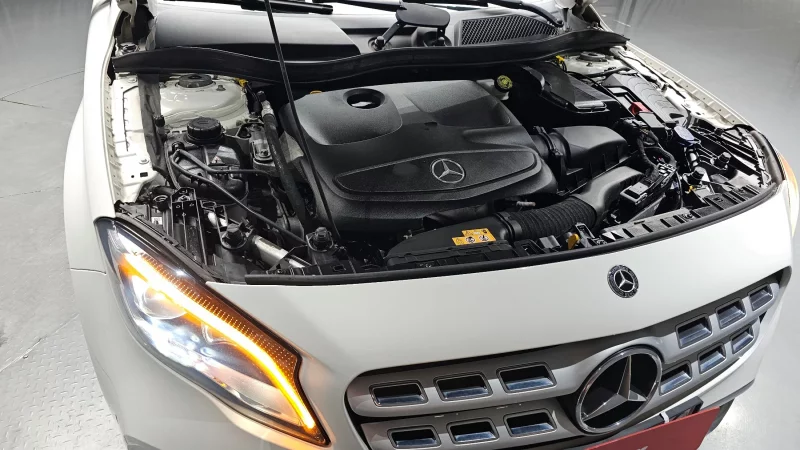 Mercedes-Benz GLA-Class