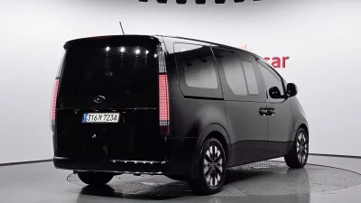 Hyundai Staria