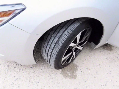 Nissan MAXIMA