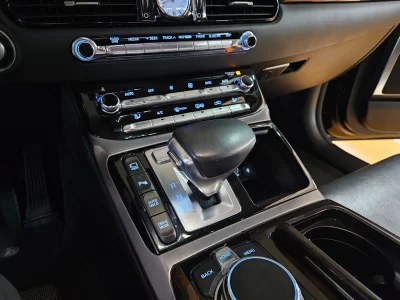 Genesis EQ900