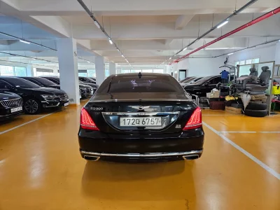 Genesis EQ900