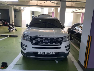 Ford EXPLORER
