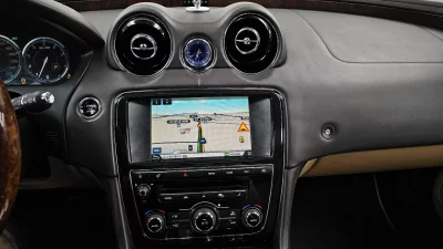 Jaguar XJ