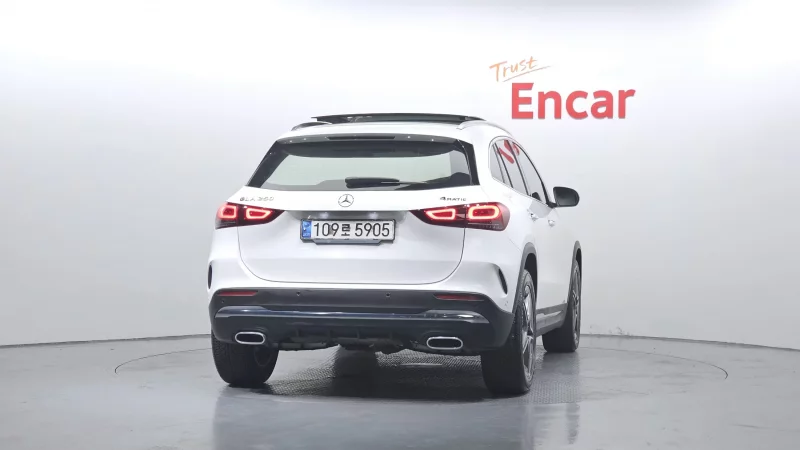 Mercedes-Benz GLA-Class