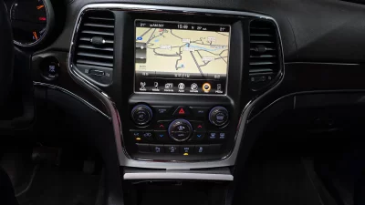 Jeep CHEROKEE