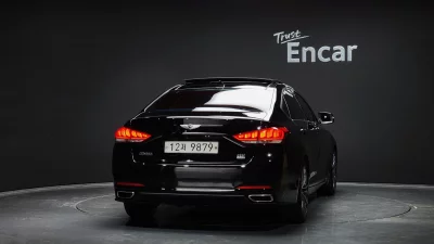 Hyundai Genesis