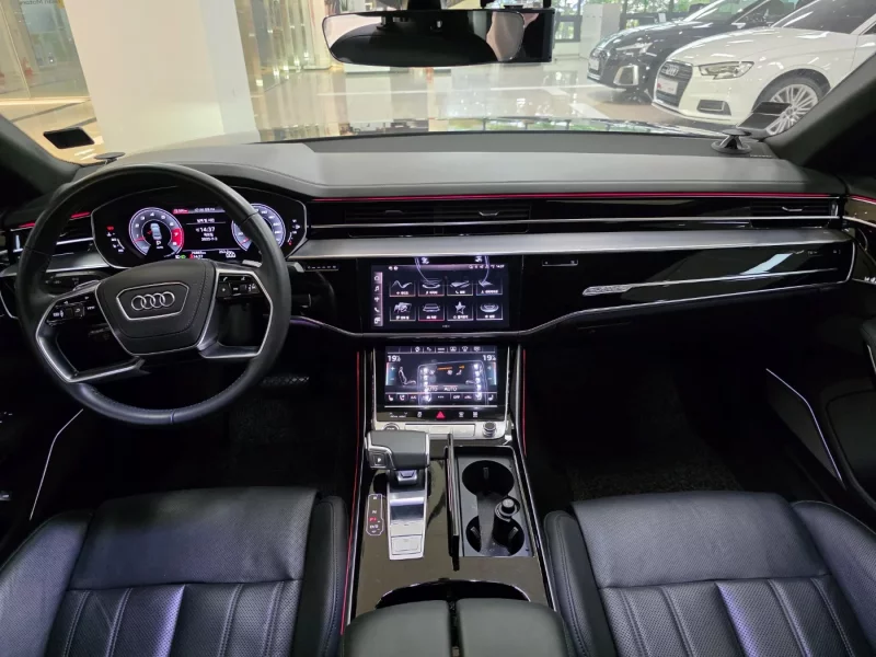 Audi A8