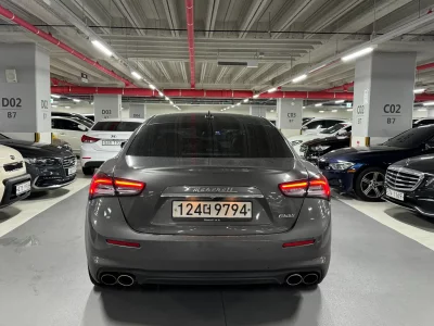 Maserati GHIBLI