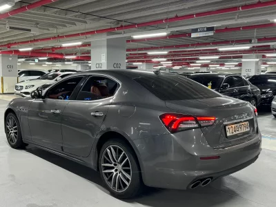 Maserati GHIBLI