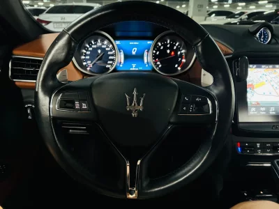 Maserati GHIBLI