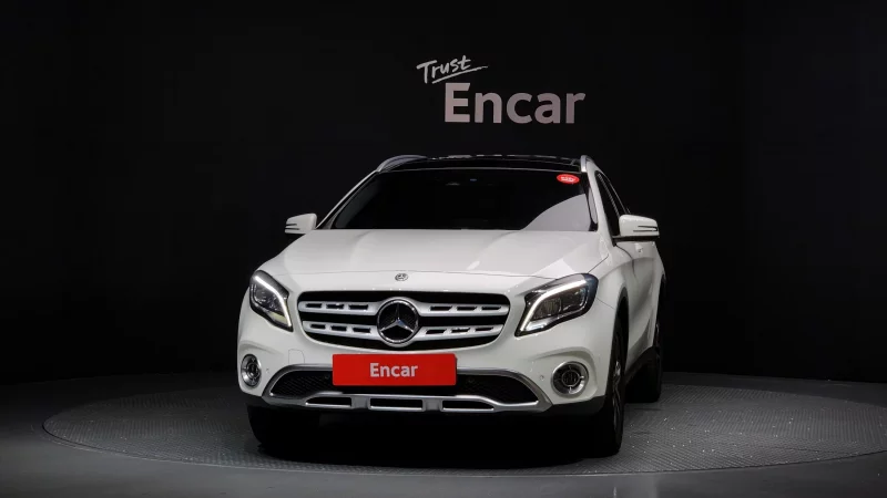 Mercedes-Benz GLA-Class