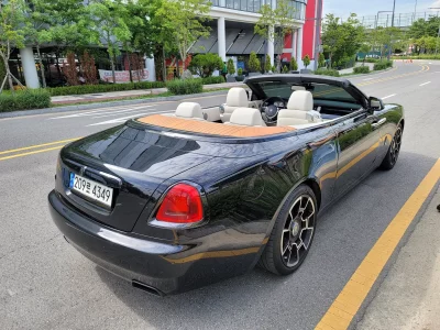 Rolls-Royce Dawn