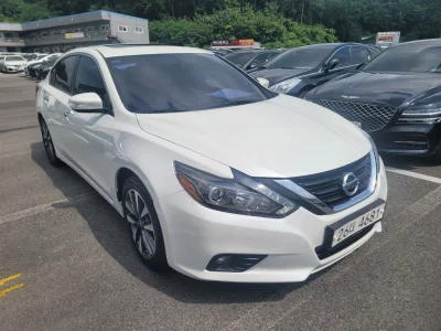 Nissan Altima