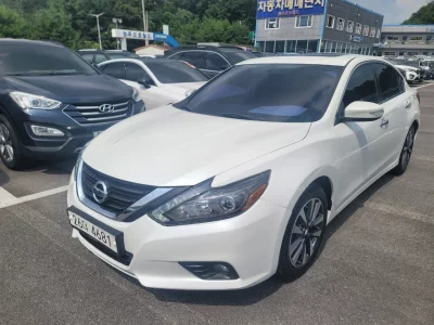 Nissan Altima