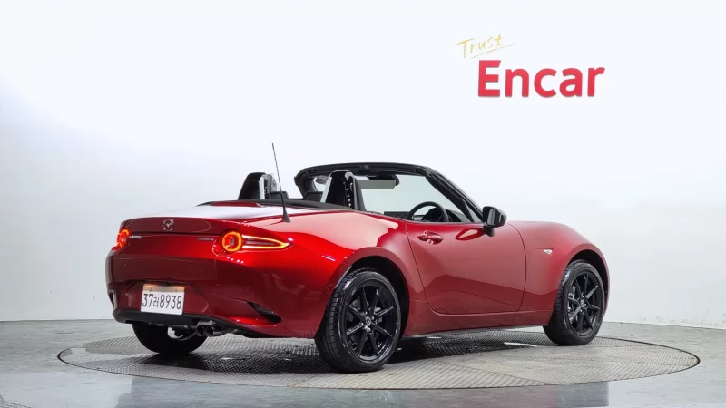 Mazda MX-5 Miata