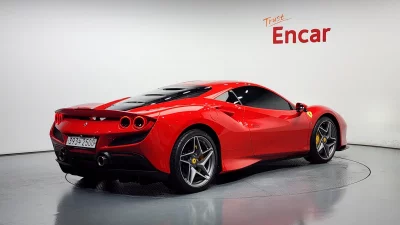 Ferrari F8
