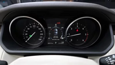 Land Rover DISCOVERY
