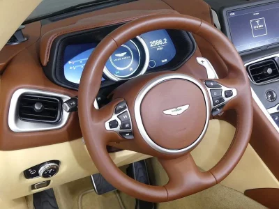Astonmartin DB11