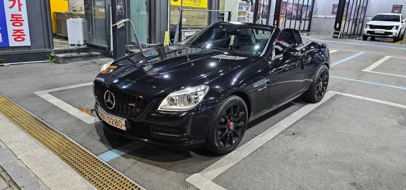 Mercedes-Benz SLK-Class