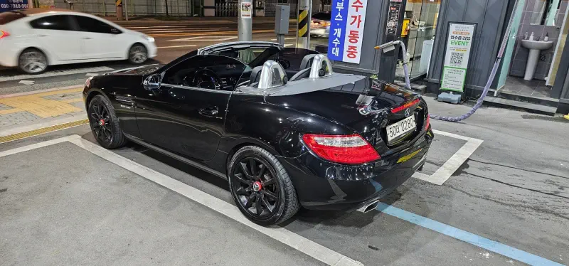 Mercedes-Benz SLK-Class