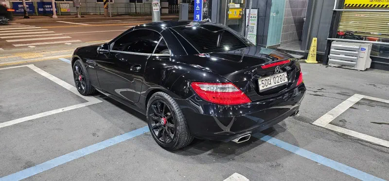 Mercedes-Benz SLK-Class