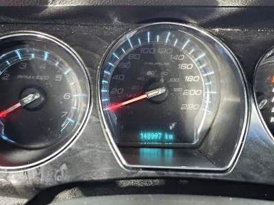 Ford TAURUS