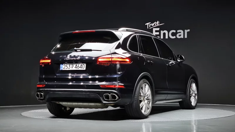 Porsche CAYENNE
