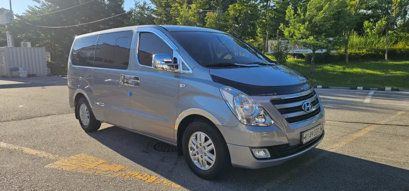 Hyundai Grand Starex