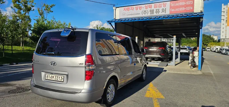 Hyundai Grand Starex