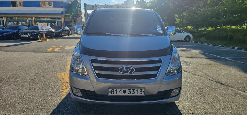 Hyundai Grand Starex