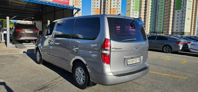 Hyundai Grand Starex