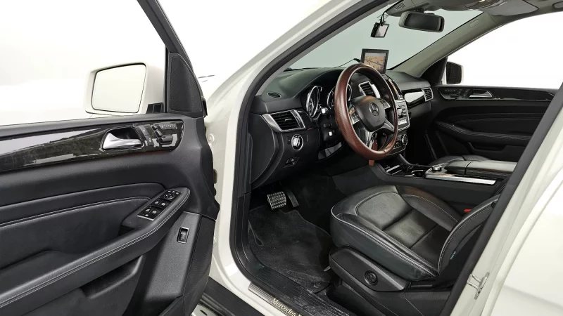 Mercedes-Benz M-class