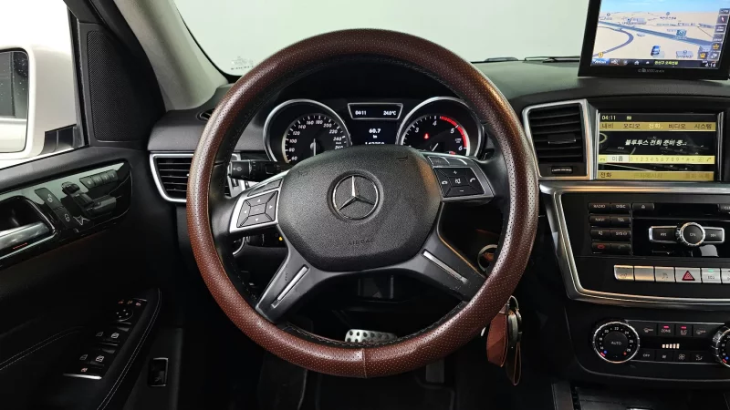 Mercedes-Benz M-class