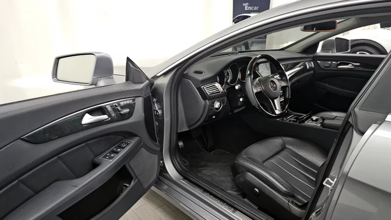 Mercedes-Benz CLS-Class